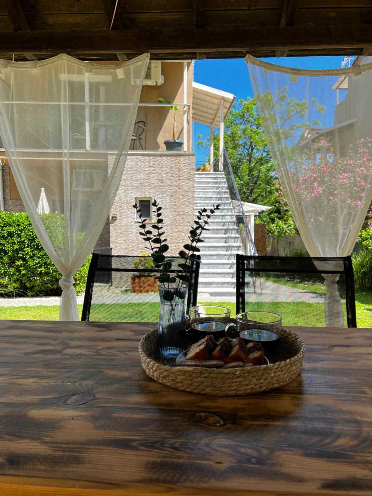 Armonia Apartments & Studios Perivolion Bagian luar foto